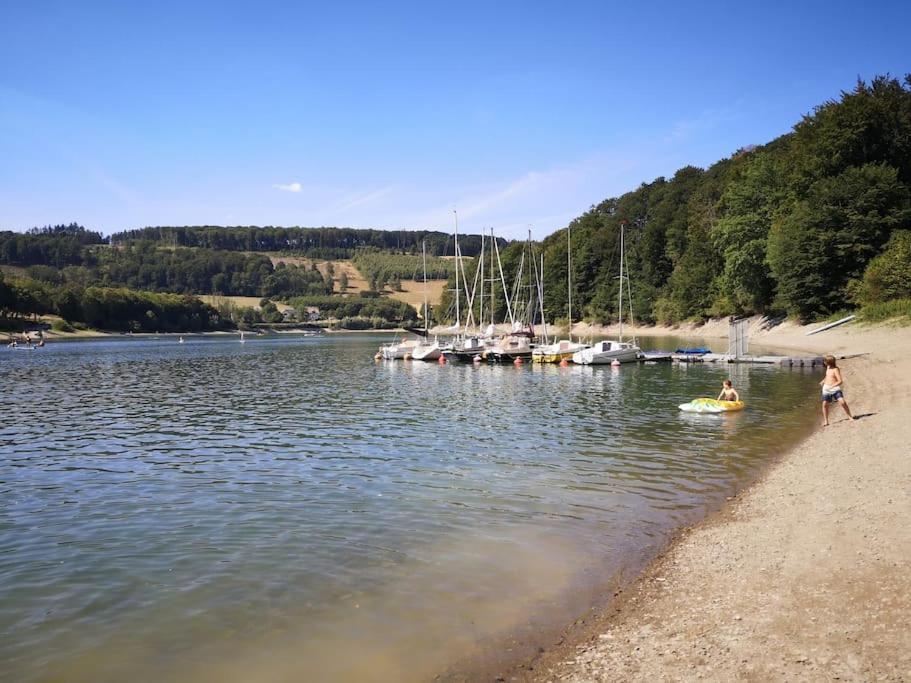 Haus Julia Direkt Am Hennesee Mitten Im Sauerland Meschede Exterior foto